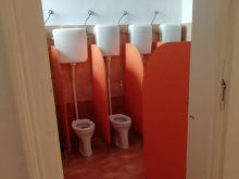 Běžné WC v 1. patře